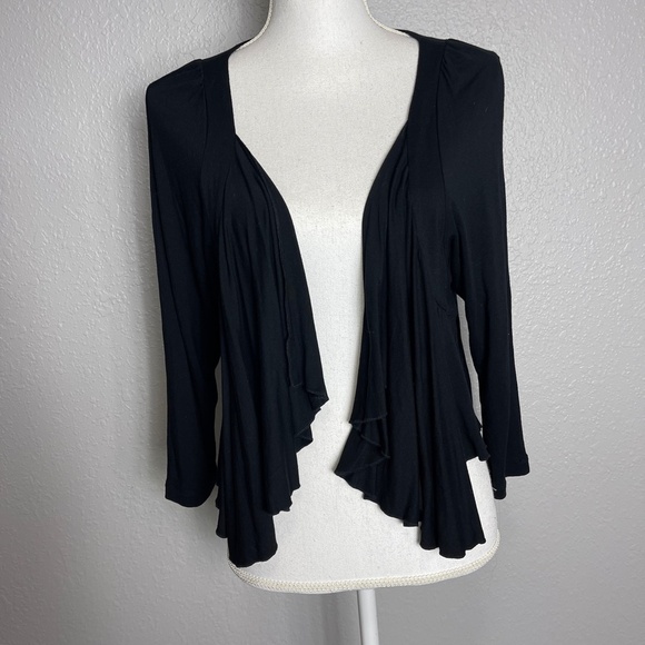 Kenar Black Cute Shaw - Picture 2 of 9